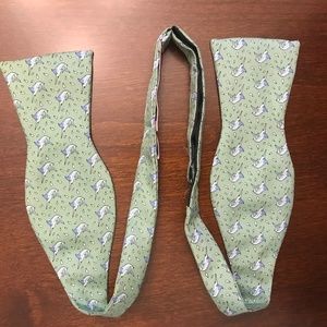 Vineyard Vines Sailfish Bow Tie